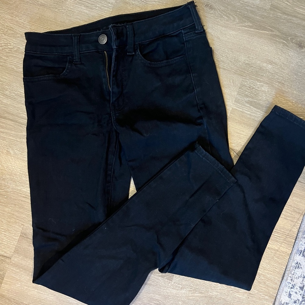 American eagle 6 long. Black skinny jeans